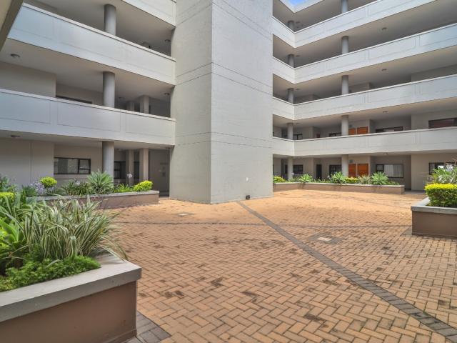 2 Bedroom Apartment / Flat For Sale in Umhlanga Ridge