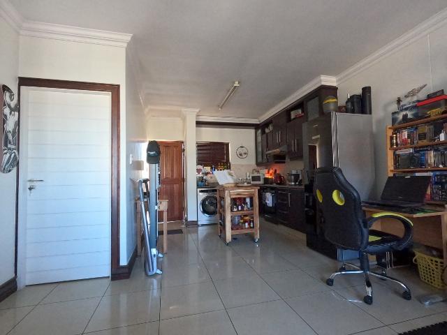 2 Bedroom Apartment / Flat For Sale in Umhlanga Ridge