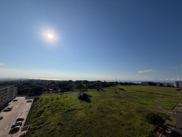 2 Bedroom Apartment / Flat For Sale in Umhlanga Ridge