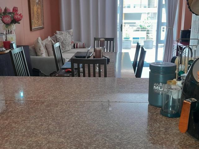 2 Bedroom Apartment / Flat For Sale in Umhlanga Ridge