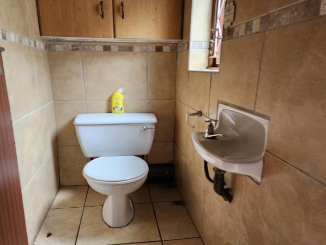 2 Bedroom Apartment / Flat For Sale in Umkomaas