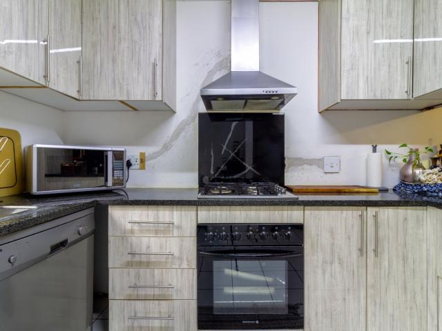 2 Bedroom Apartment / Flat For Sale in Vorna Valley