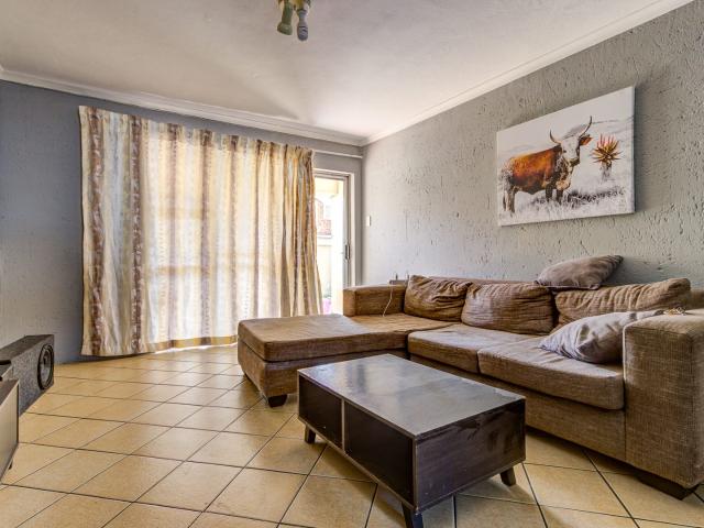 2 Bedroom Apartment / Flat For Sale in Vorna Valley