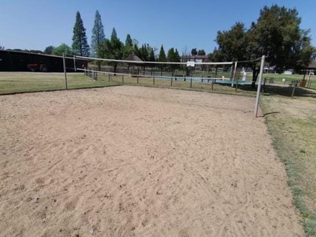 2 Bedroom Apartment / Flat For Sale in Vaalpark