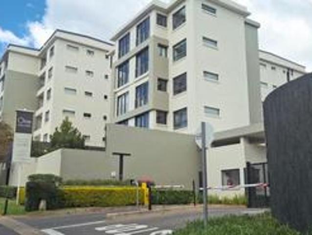 2 bedroom apartment / flat on the ma.