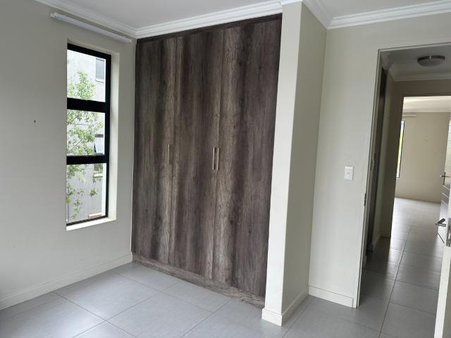 2 Bedroom Apartment / Flat To Rent in The Hills Game Reserve Estate