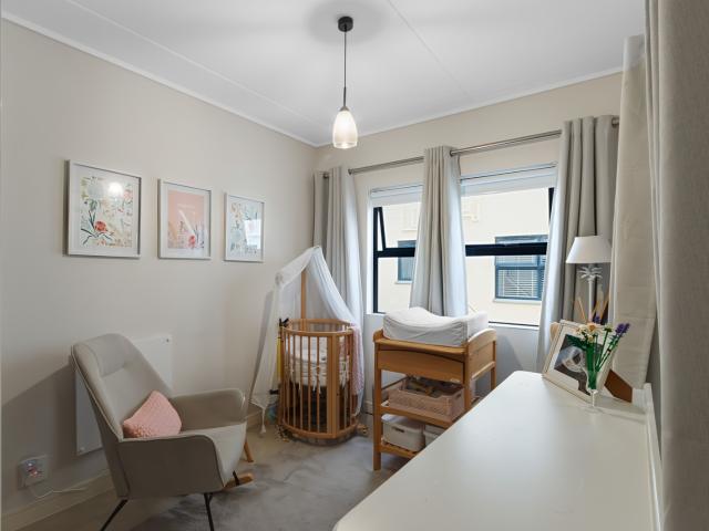 2 Bedroom Apartment / Flat To Rent in The Huntsman
