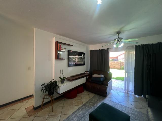 2 Bedroom Apartment / Flat To Rent in Tyger Valley