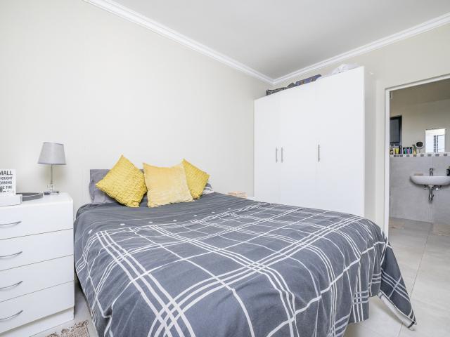 2 Bedroom Apartment / Flat To Rent in Umhlanga Ridge