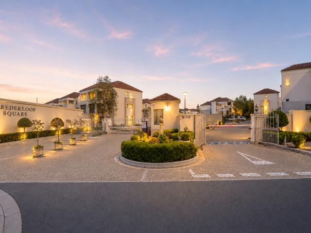 2 Bedroom Apartment / Flat To Rent in Vredekloof