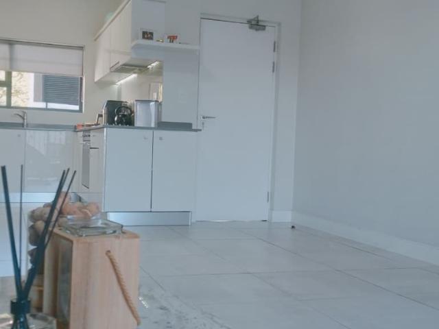 2 Bedroom Apartment / Flat To Rent in Waterfall