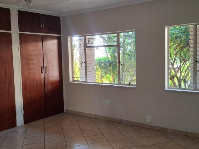 2 Bedroom Apartment / Flat To Rent in White River Central