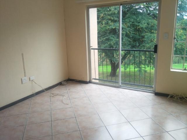 2 Bedroom Apartment / Flat To Rent in Wilgeheuwel