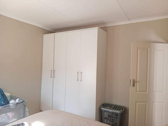 2 Bedroom Apartment / Flat To Rent in Bendor