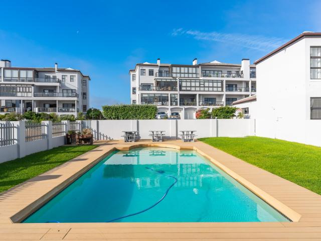 2 Bedroom Apartment / Flat To Rent in Big Bay