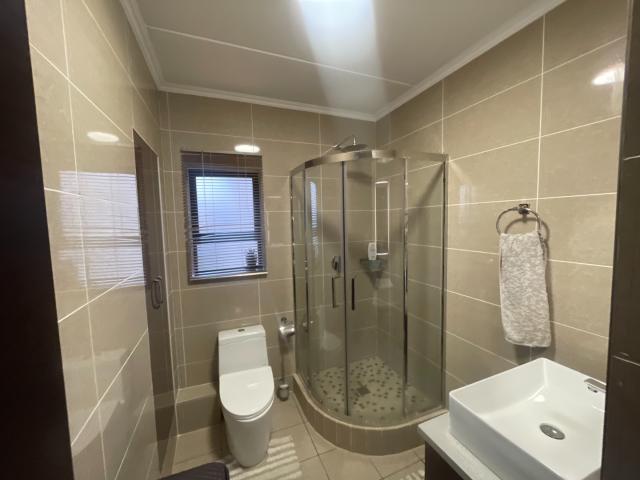 2 Bedroom Apartment / Flat To Rent in Blue Hills