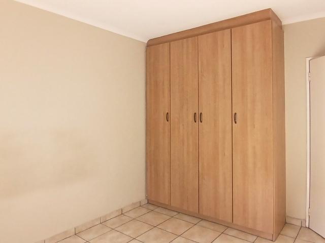 2 Bedroom Apartment / Flat To Rent in Castleview