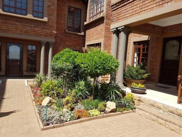 2 Bedroom Apartment / Flat to Rent in Dan Pienaar