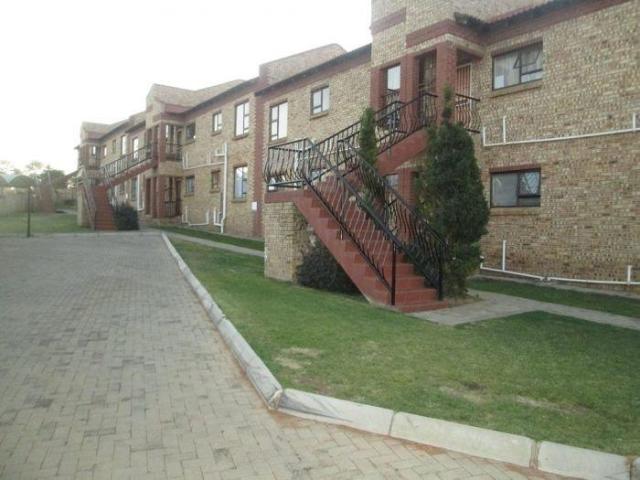 2 Bedroom Apartment / Flat to Rent in Doringkruin