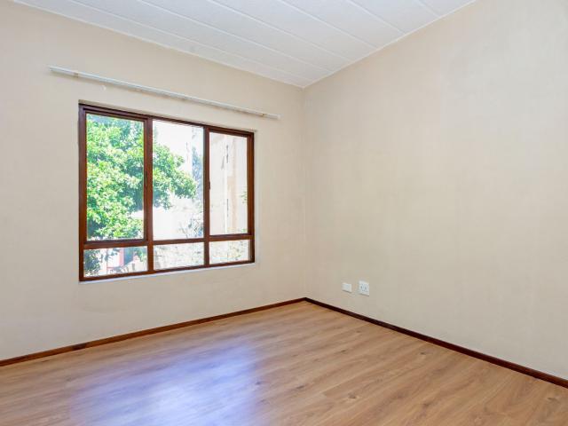 2 Bedroom Apartment / Flat To Rent in Douglasdale