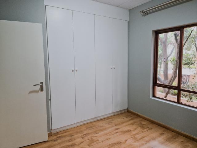 2 Bedroom Apartment / Flat To Rent in Douglasdale
