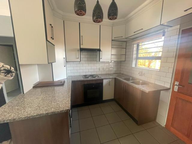 2 Bedroom Apartment / Flat To Rent in Eastdene