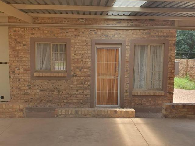 2 Bedroom Apartment / Flat to Rent in Erasmus