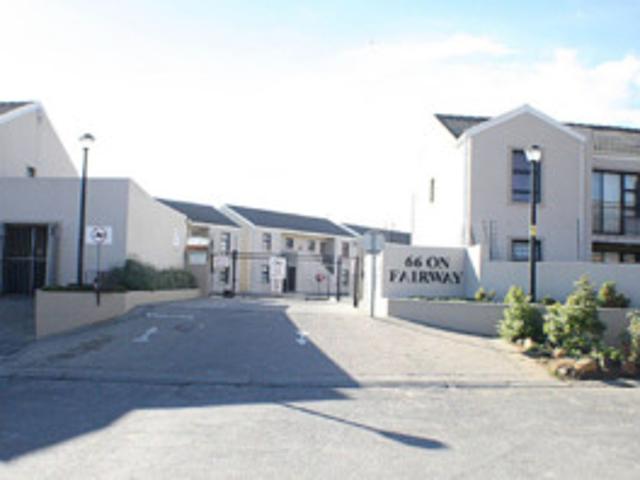 2 Bedroom Apartment / Flat to Rent in Fairview Golf Estate, Gordons Bay