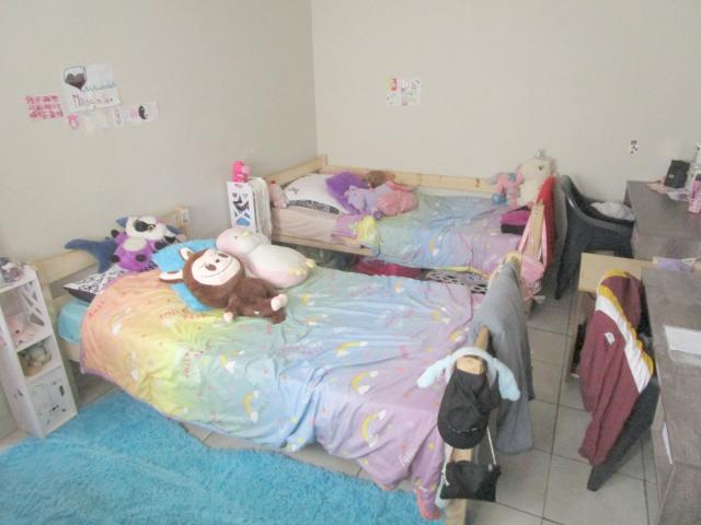 2 Bedroom Apartment / Flat To Rent in Fishers Hill
