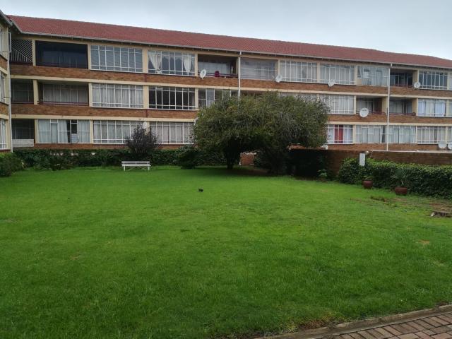 2 Bedroom Apartment / Flat To Rent in Florida Park