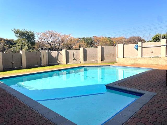 2 Bedroom Apartment / Flat To Rent in Glenanda