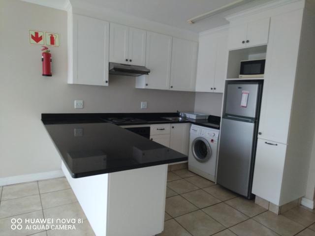 2 Bedroom Apartment / Flat To Rent in Grahamstown Central