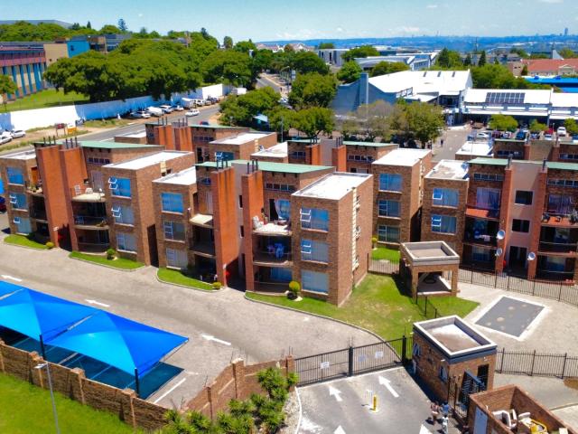 2 Bedroom Apartment / Flat To Rent in Halfway House