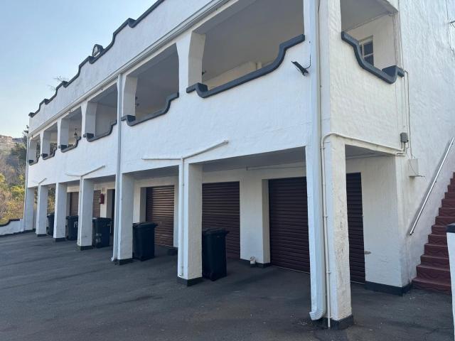 2 Bedroom Apartment / Flat To Rent in Helderkruin