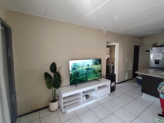 2 Bedroom Apartment / Flat To Rent in Honeydew