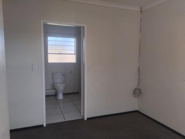 2 Bedroom Apartment / Flat To Rent in Honeypark