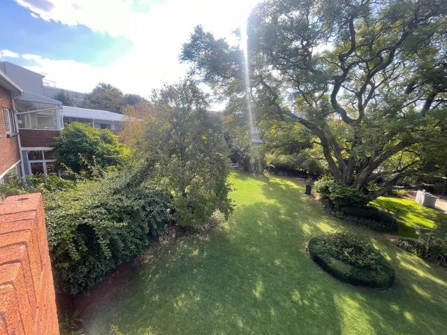 2 Bedroom Apartment / Flat To Rent in Illovo
