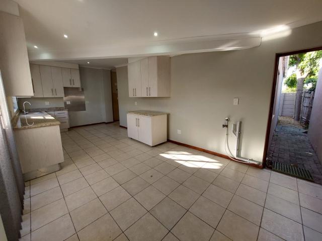 2 Bedroom Apartment / Flat To Rent in Kenwyn