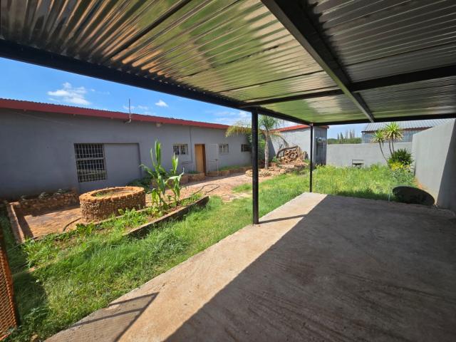 2 Bedroom Apartment / Flat To Rent in Kuruman