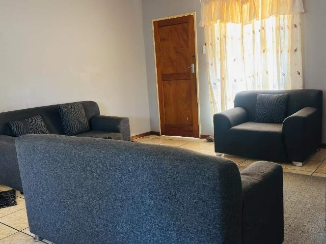 2 Bedroom Apartment / Flat To Rent in Moregloed