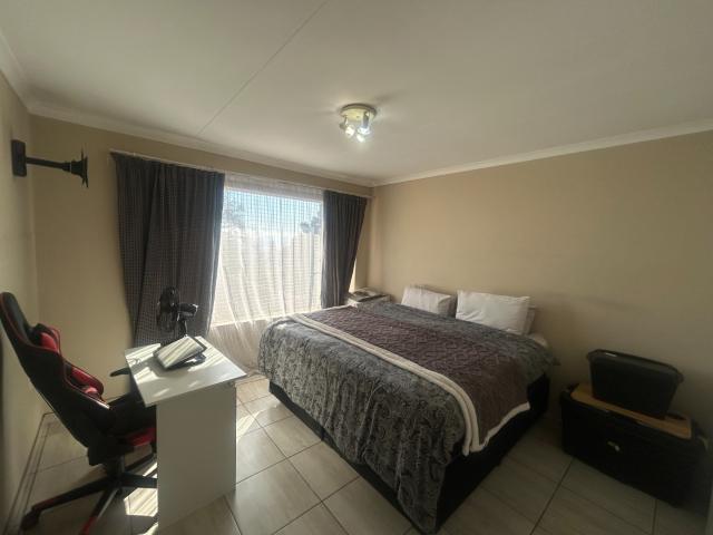2 Bedroom Apartment / Flat To Rent in Moreleta Park
