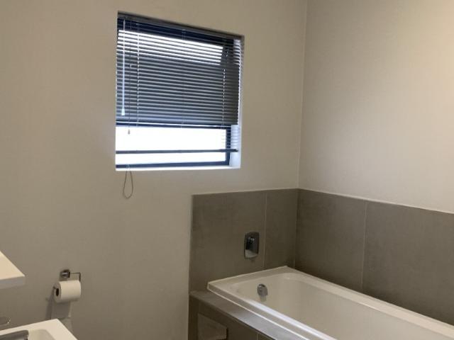 2 Bedroom Apartment / Flat To Rent in Morningside