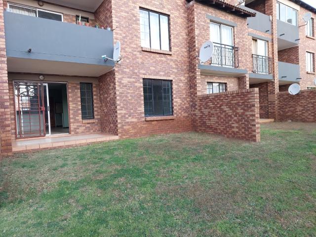2 Bedroom Apartment / Flat To Rent in Noordwyk