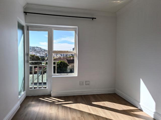 2 Bedroom Apartment / Flat To Rent in Oranjezicht