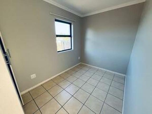 2 Bedroom Apartment / Flat to Rent in Oudtshoorn