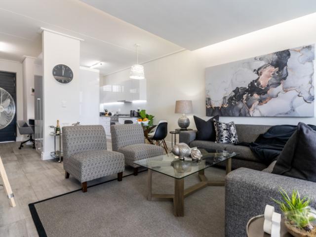 2 Bedroom Apartment / Flat To Rent in Paardevlei