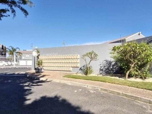 2 Bedroom Apartment / Flat To Rent in Parklands