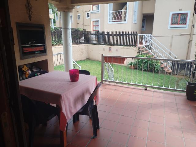 2 Bedroom Apartment / Flat To Rent in Paulshof