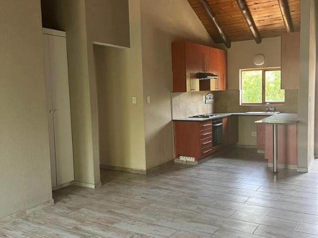 2 Bedroom Apartment / Flat To Rent in Paulshof