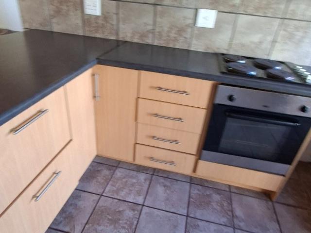 2 Bedroom Apartment / Flat To Rent in Postmasburg